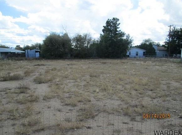 2nd image of 2900 E Leroy Ave