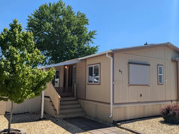 301 Freeman Rd Unit 97, Central Point, OR 97502