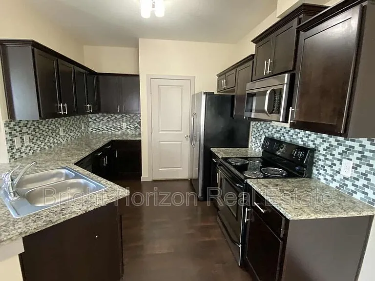 3617 Valley Vista Dr #405 — Photo 12