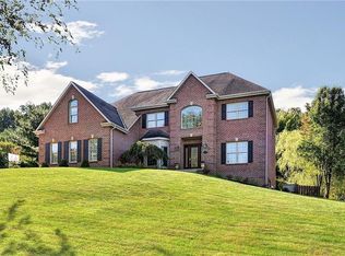 132 Greenbriar Dr, Wexford, PA
