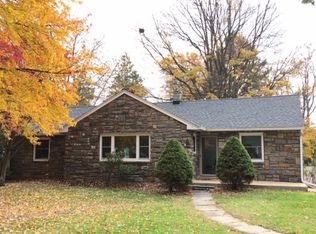 440 Pinecrest Rd, Springfield, PA 19064