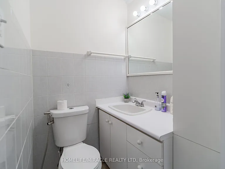 3025 Queen Frederica Dr #807 — Photo 29