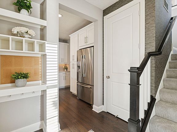 3rd image of 8398 Jonquil Ln N