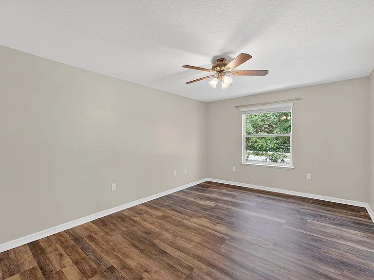 3842 Hampstead Ln — Photo 29