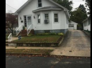 32 Madison Ave S, Hammonton, NJ 08037