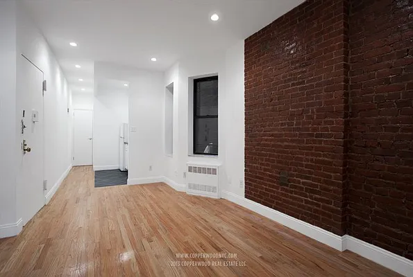 Rented by Copperwood Real Estate | media 14