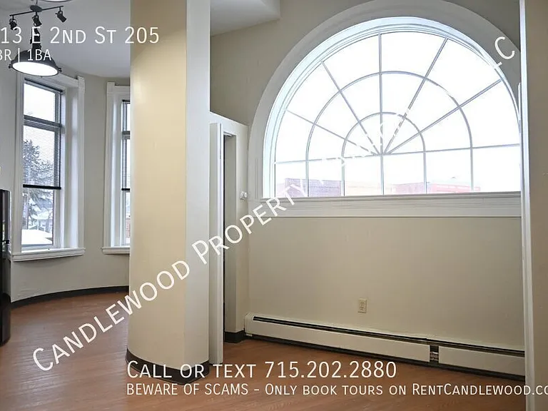 713 E 2nd St #205 — Photo 19