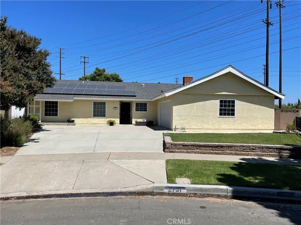 2731 W Tola Ave, Anaheim, CA 92804