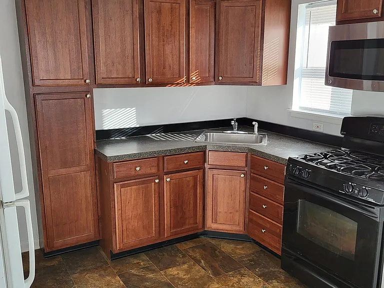 5244 Wasena Ave — Photo 3