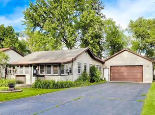 2516 Bittersweet Ave, McHenry, IL 60051