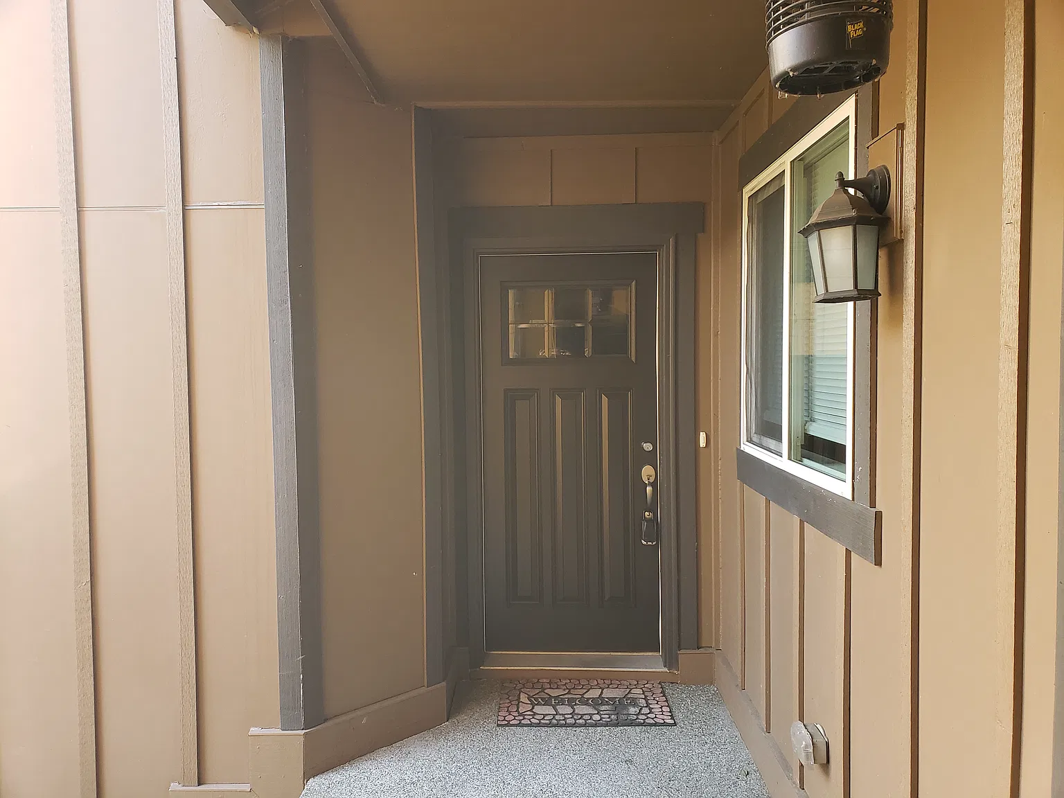 3 bed, 2.5 bath, 1607 sqft, $2,995 — Photo 2
