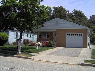45 Redhook Bay Dr, Toms River, NJ 08757