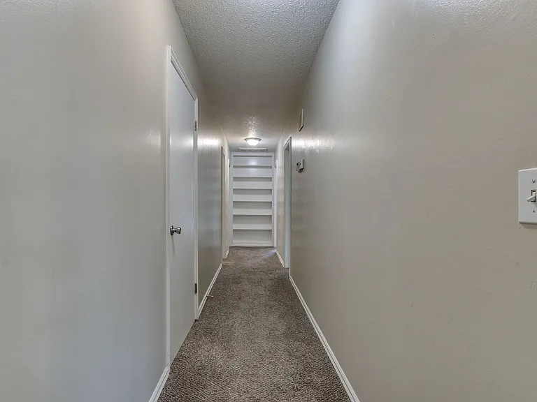 2518 NW 62nd St — Photo 25