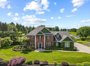 105 Strawberry Ln, Longview, WA 98632