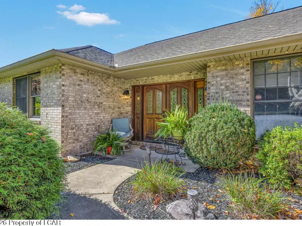 121 Ash Ln, Mountain Top, PA 18707