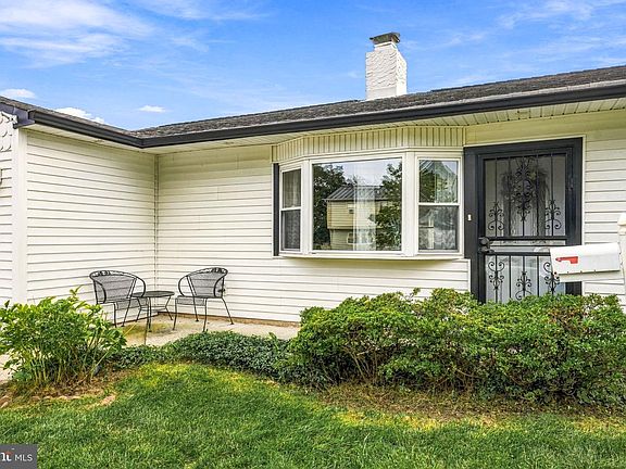 2nd image of 36 Sunset Ln