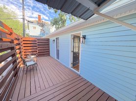 20 E 40th St, Savannah, GA