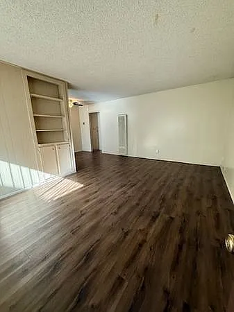 4437 Cleveland Ave #3 — Photo 2
