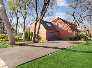 1908 Cherry St, Wheaton, IL 60187