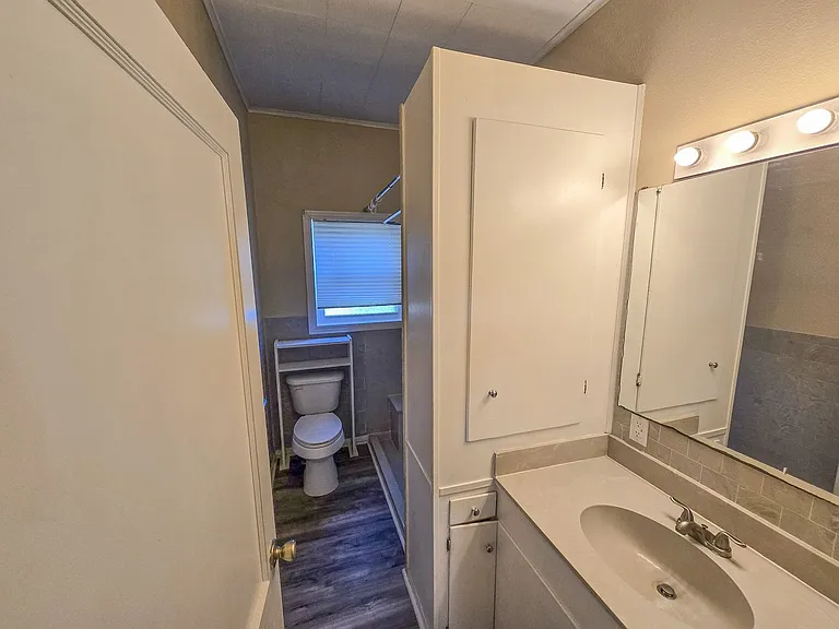 5195 Seale Rd — Photo 11