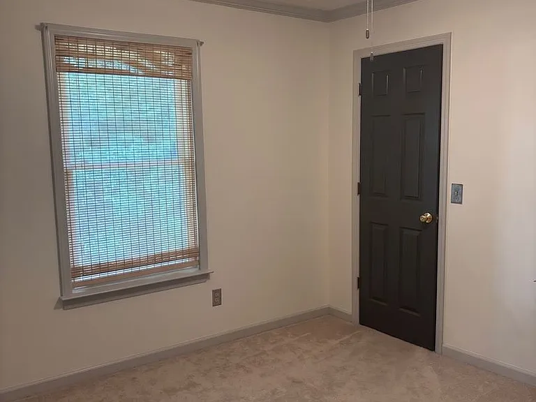 107 Nimitz Cir — Photo 11