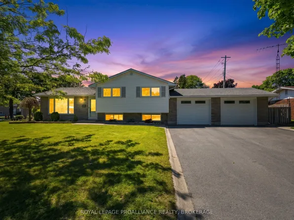 6 Byron Cres, Kingston, ON K7M 1H7