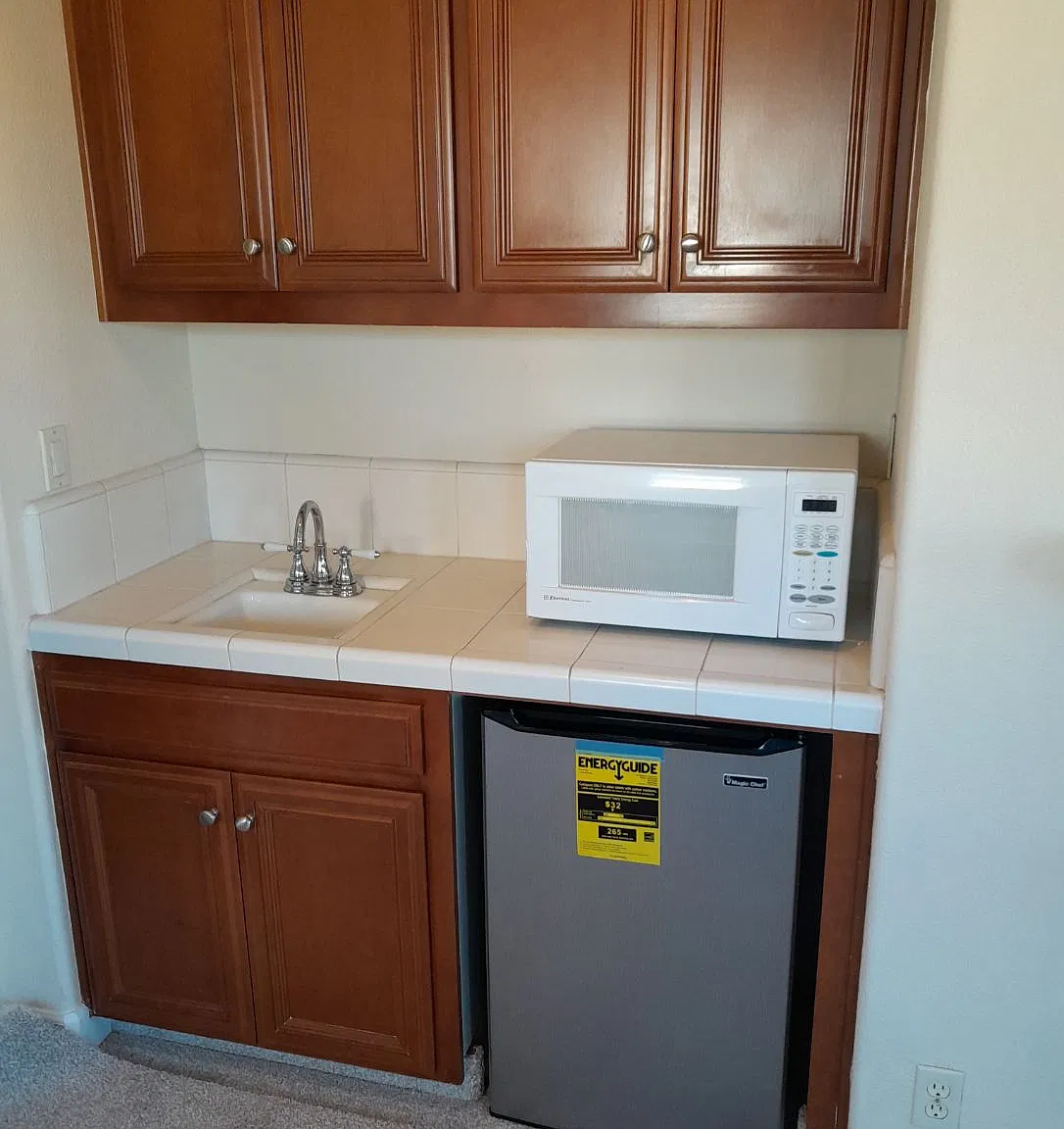1 bed, 3877 sqft, $2,200 — Photo 4