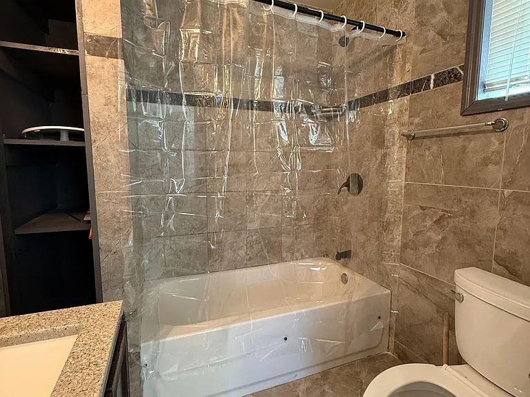 Master bathroom 2