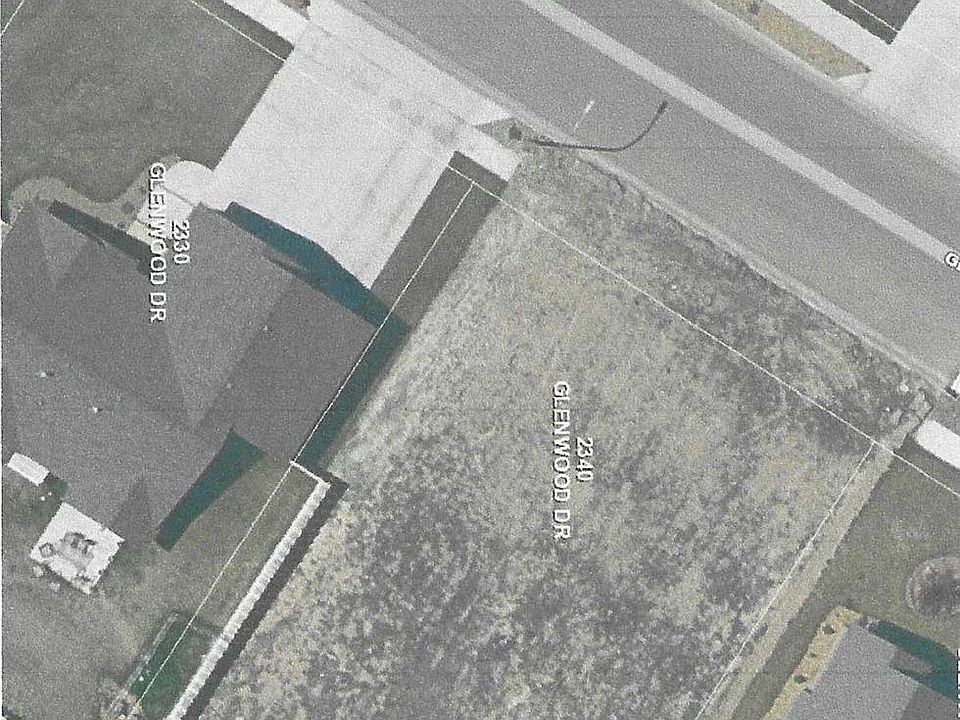 1st image of 2340 Glenwood Dr