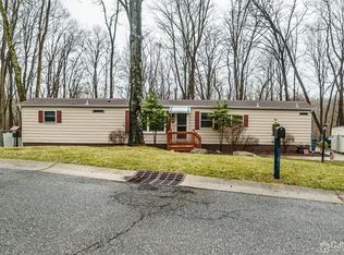 4 Timbercroft Rd, High Bridge, NJ 08829
