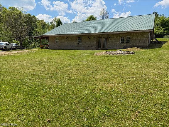 5th image of 44073 Bell Rd