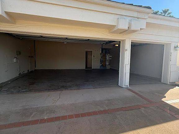 2nd image of 9619 Soaring Oaks Dr