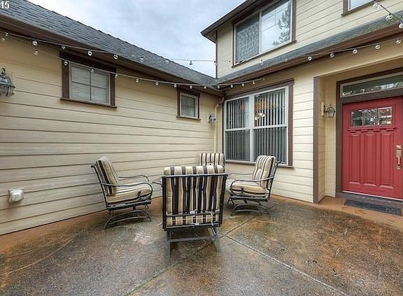 3rd image of 4305 NE 114th St