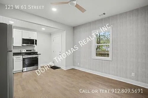 Beautiful 2 BR 2BA home Midtown Savannah — Photo 3