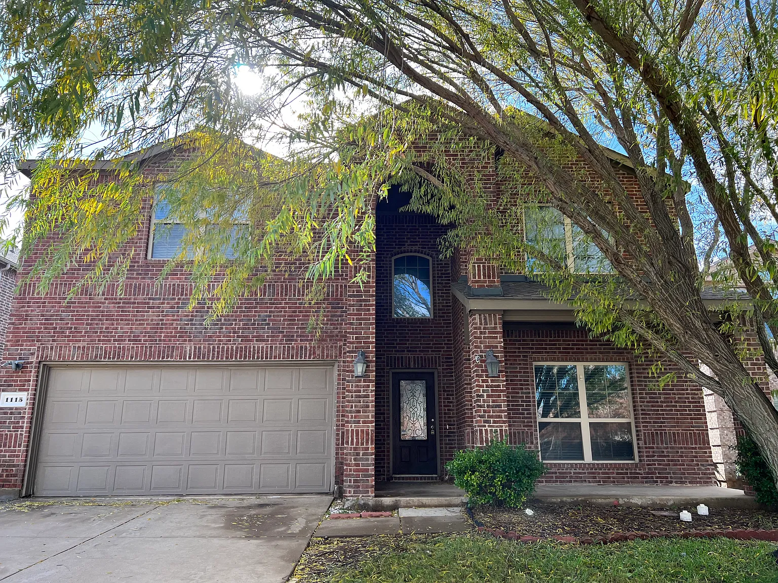 4 bed, 2928 sqft, $2,695 — Photo 2