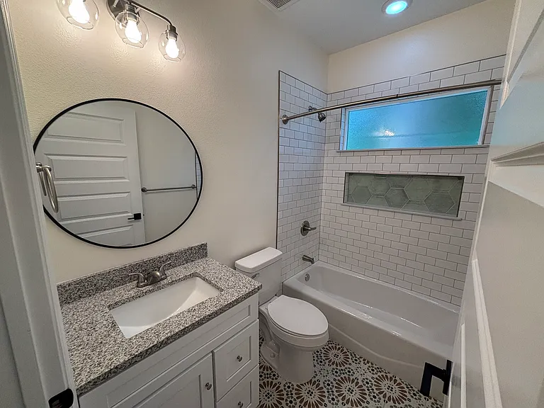 346 NW 3rd Ave — Photo 13