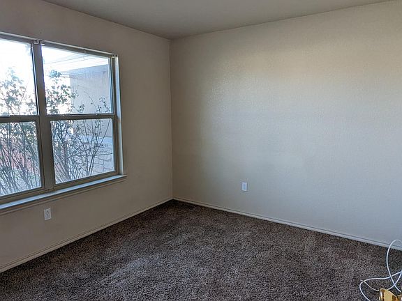 4th image of 913 Copus Cir