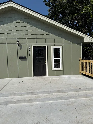3005 NW 27th St Photo 1
