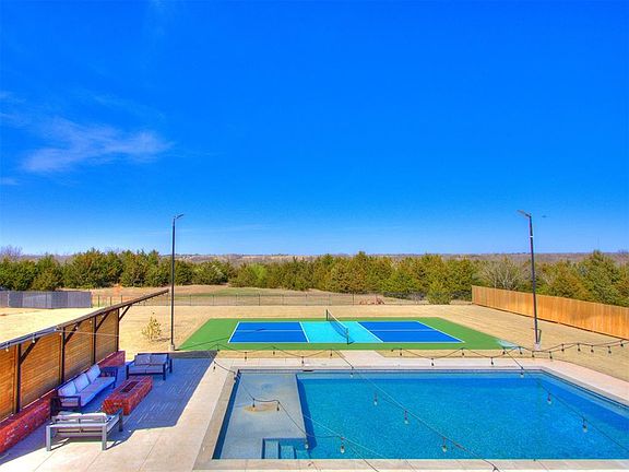 2nd image of 3161 Firefly Dr