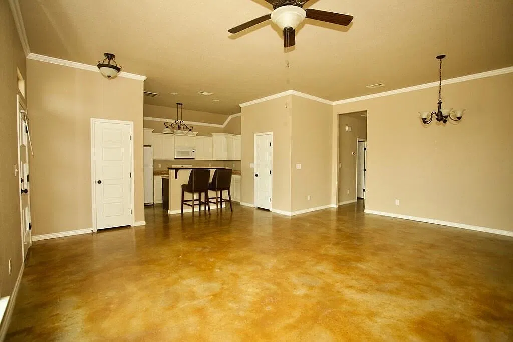 3 bed, 2.0 bath, 1500 sqft, $1,750 — Photo 4