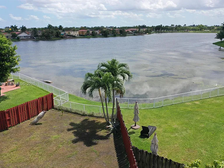 5090 SW 136th Ave — Photo 34