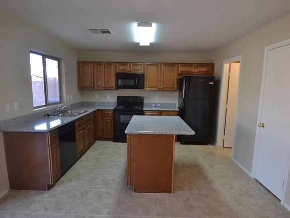 3rd image of 9252 W Palmer Dr
