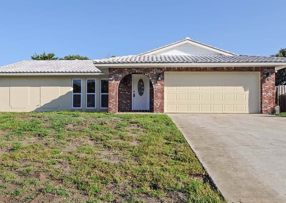 1st image of 10480 Hetrick Cir W