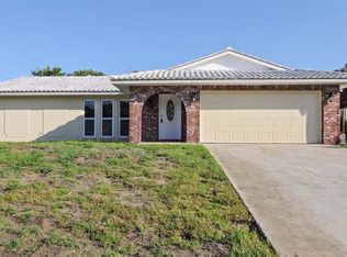10480 Hetrick Cir W, Largo, FL 33774