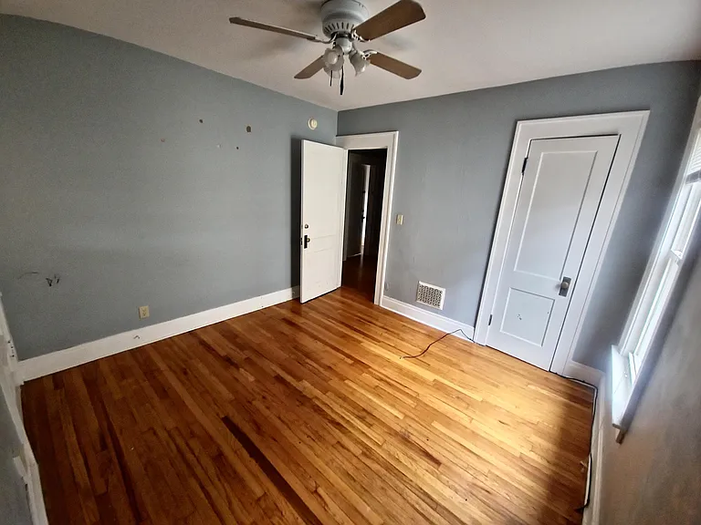 1021 Ackerman Ave #1 — Photo 9