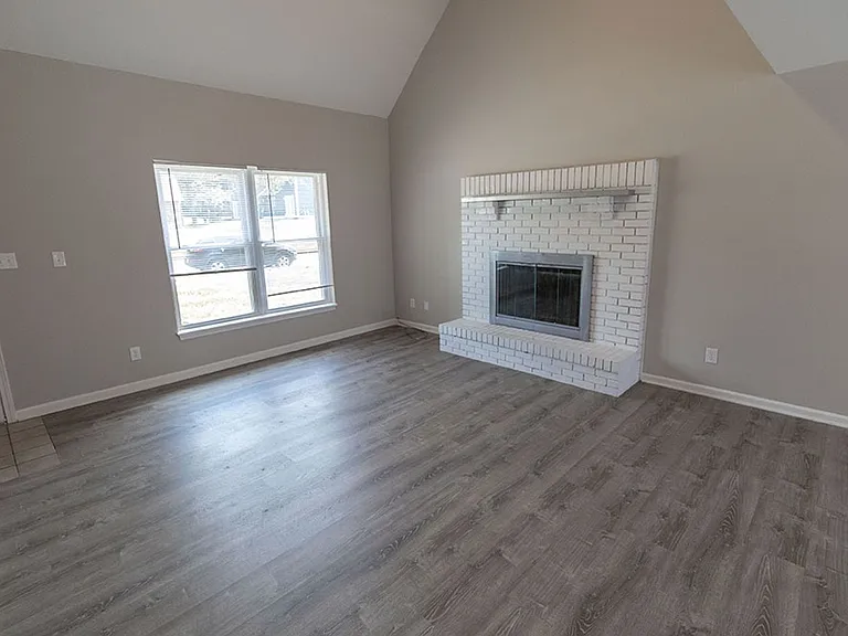 3611 Hermitage Rd — Photo 5