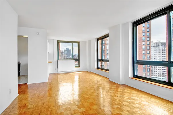 Rented by City Connections Realty | media 12