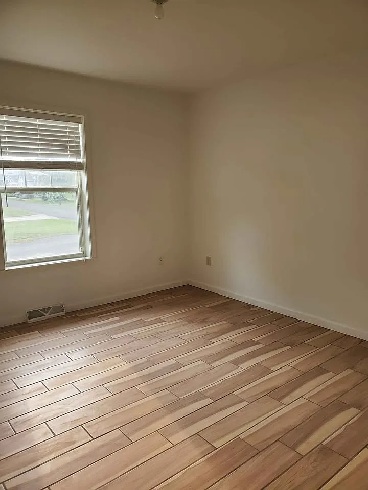 3 bed, 1472 sqft, $2,700 — Photo 4