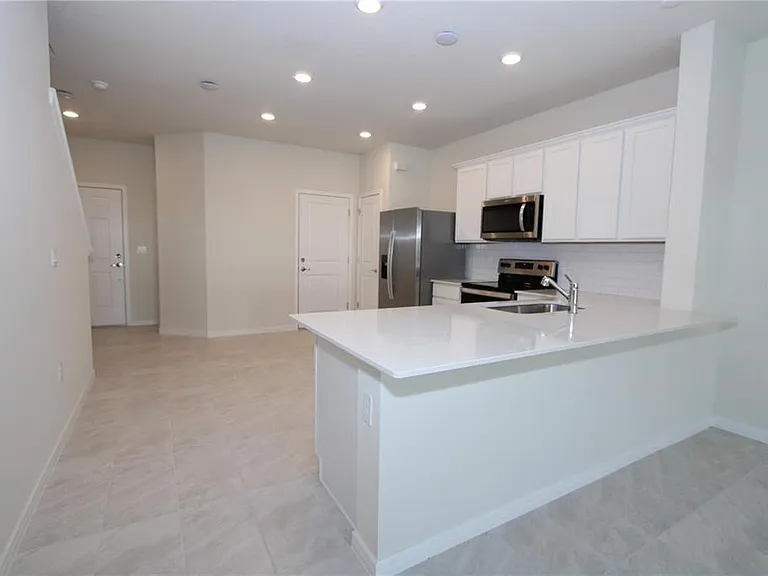 2606 Winsome Way — Photo 4