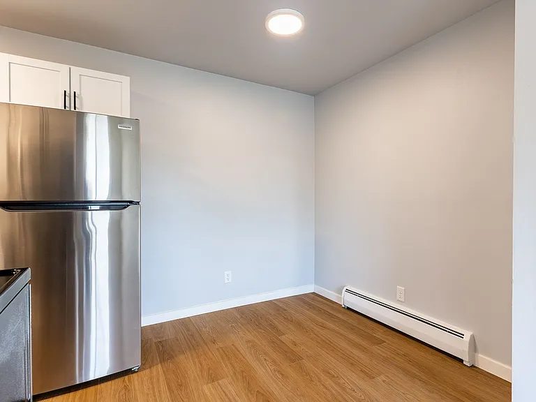 7440 Century Ave. — Photo 5
